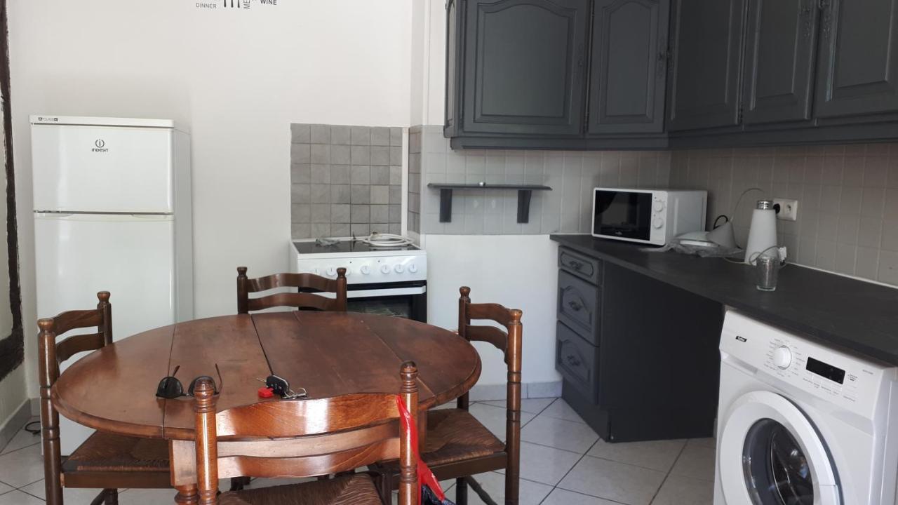 F4 Dans Maison Au Calme Pres Du Centre De Chalons En Champagne Екстериор снимка